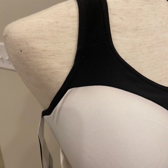 Champion Sports Bra 38DDD NWT - Picture 3 of 13